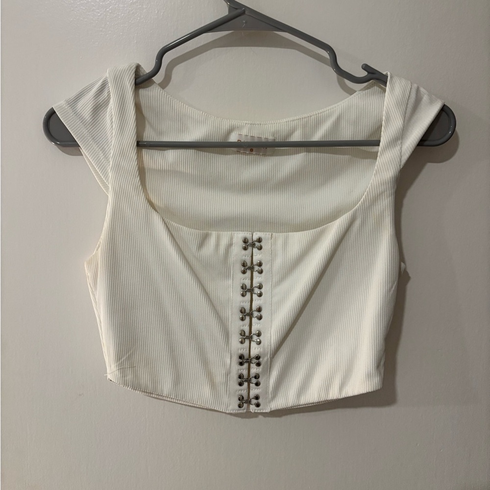 White crop tank top